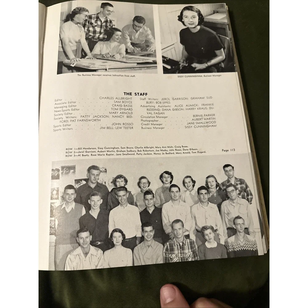 1952 RAZORBACK Yearbook - University of Arkansas - Fayetteville, AR